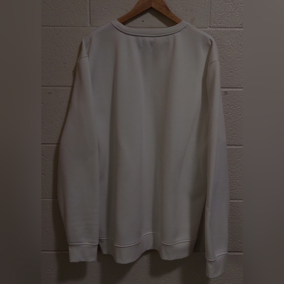 Oversized White Sweater - Picture 4 of 5